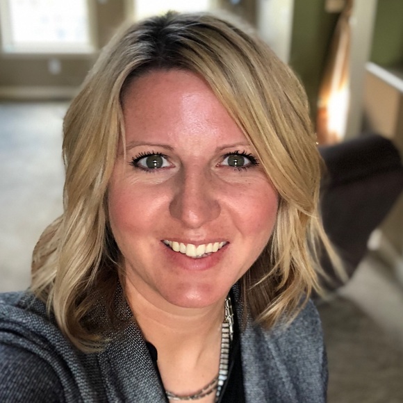 Meet your Posher, Sarah - Picture 1 of 1